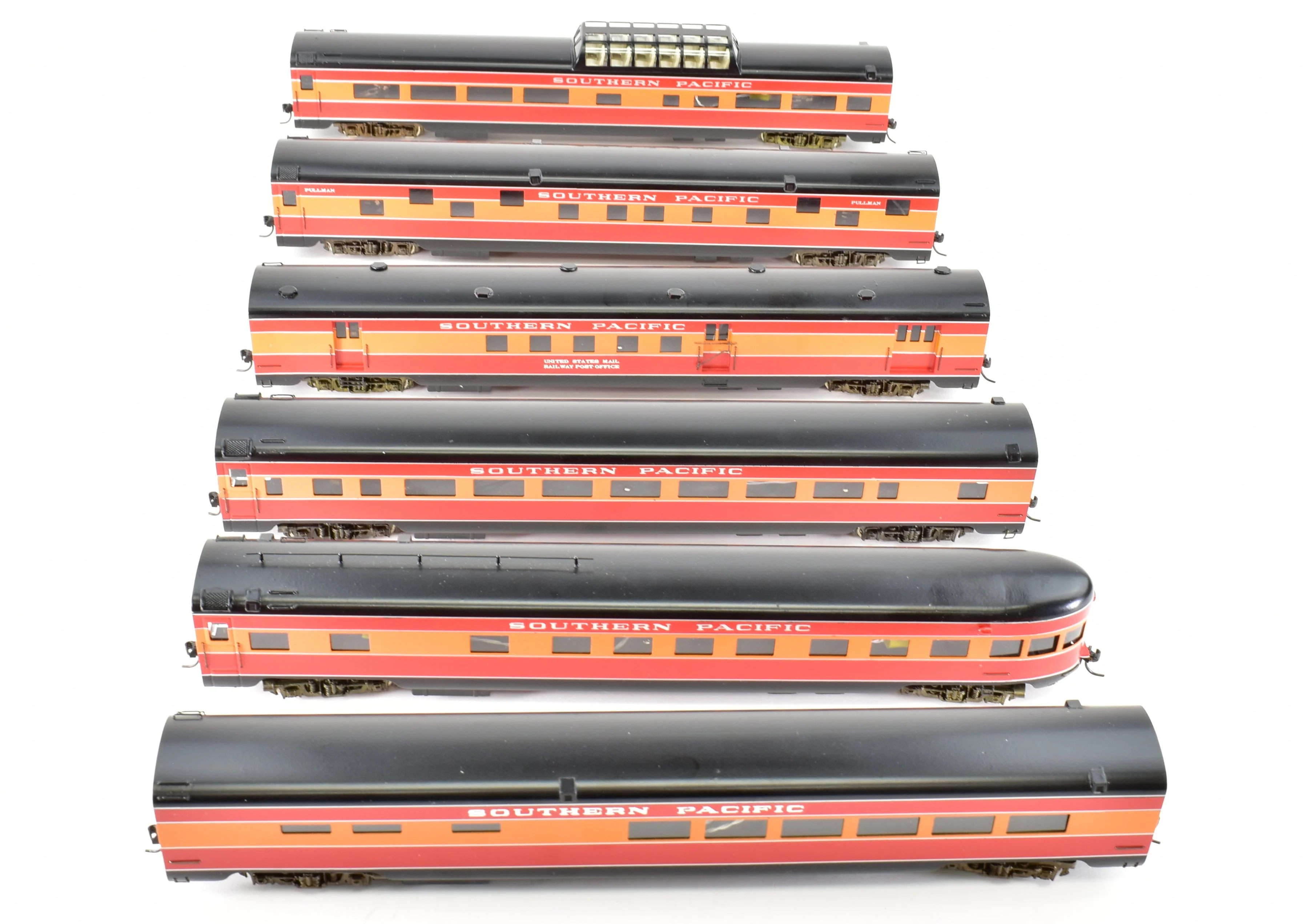 HO Brass Balboa SP - Southern Pacific "Daylight" 6-Car Passenger Set Factory Painted - Image 6