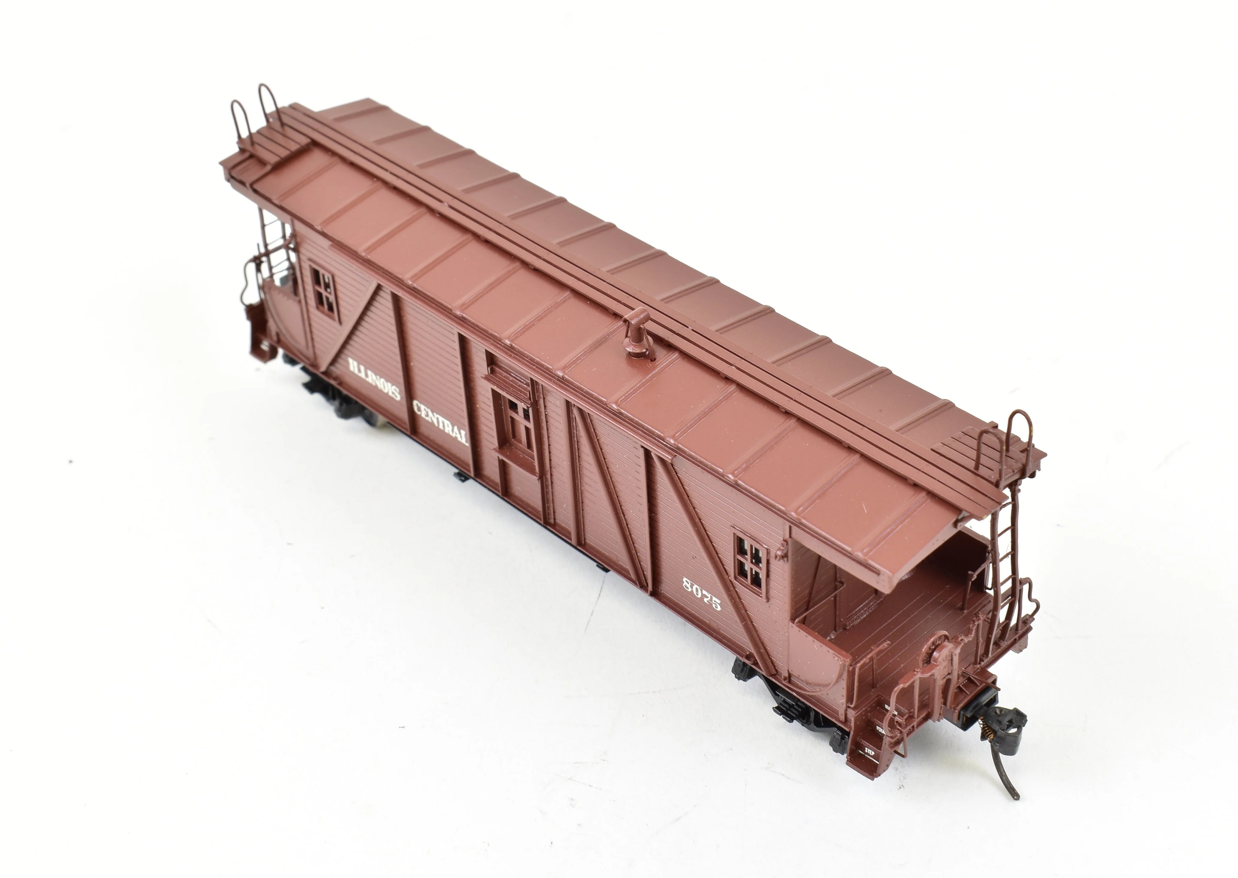 HO Brass OMI - Overland Models, Inc. IC - Illinois Central "OSB" Outside Braced Wood Caboose Pro-Painted - Image 9