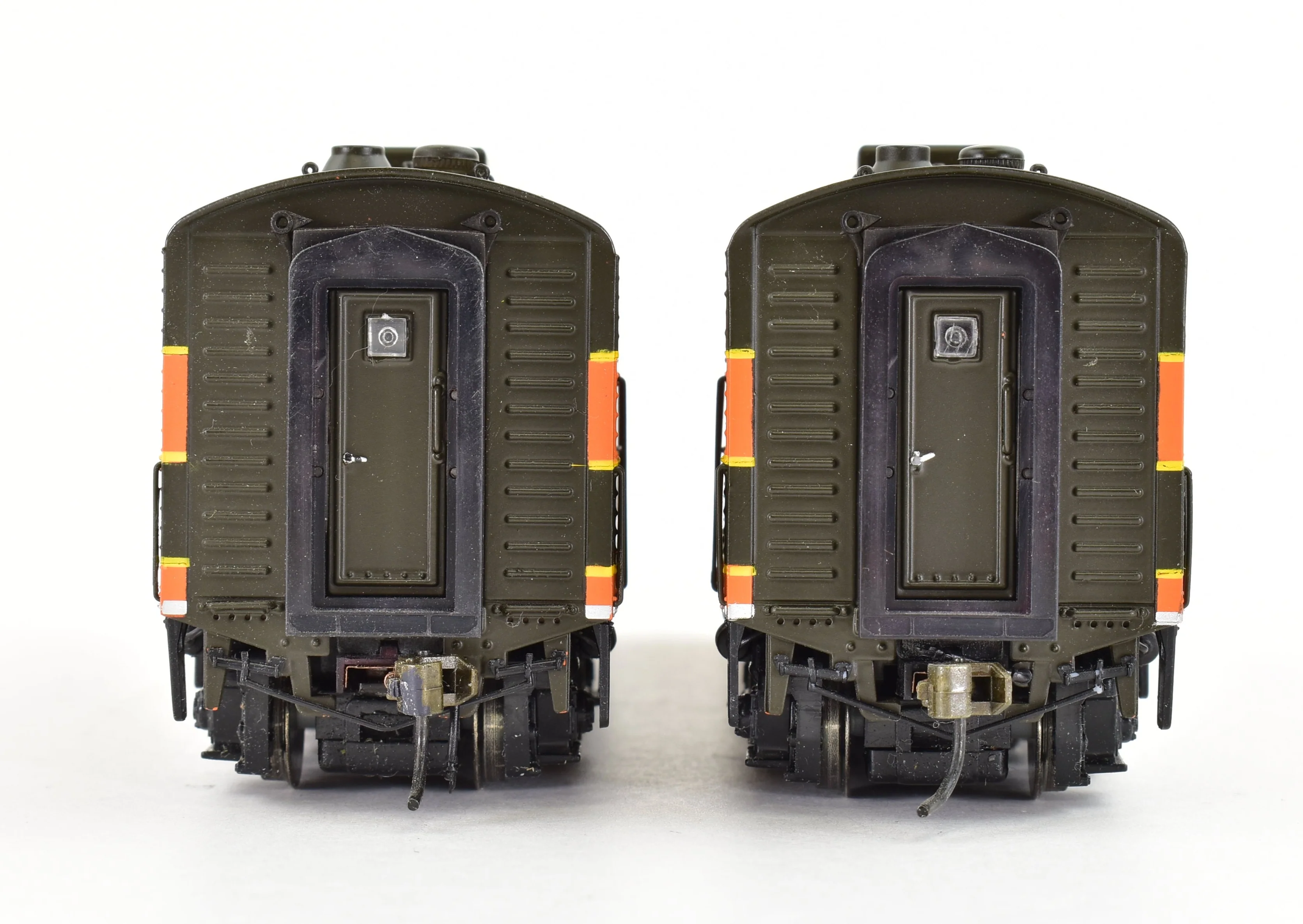 HO BLI - Broadway Limited Imports GN - Great Northern EMD F7A/B Set with QSI DCC and Sound - Image 10