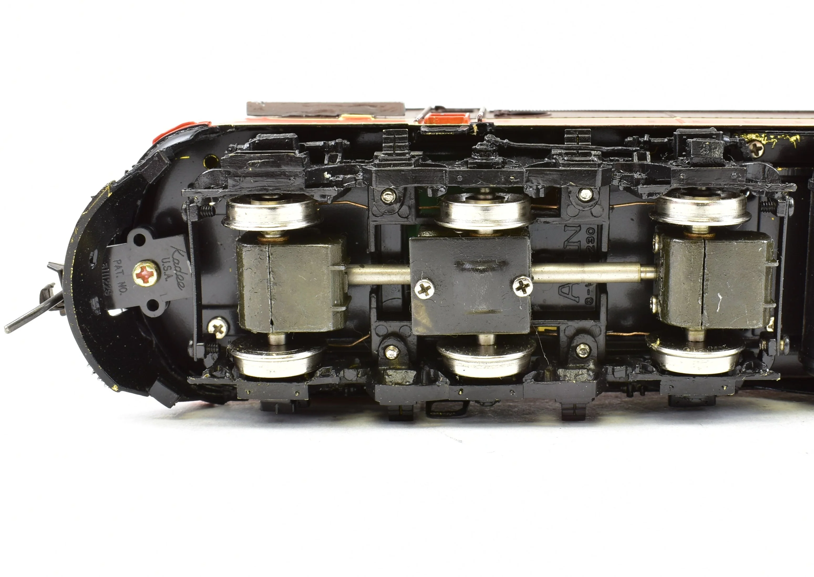 HO Brass CON OMI - Overland Models, Inc. IC - Illinois Central EMD E9-A and E8-B Set Pro Painted ReBoxx - Image 25