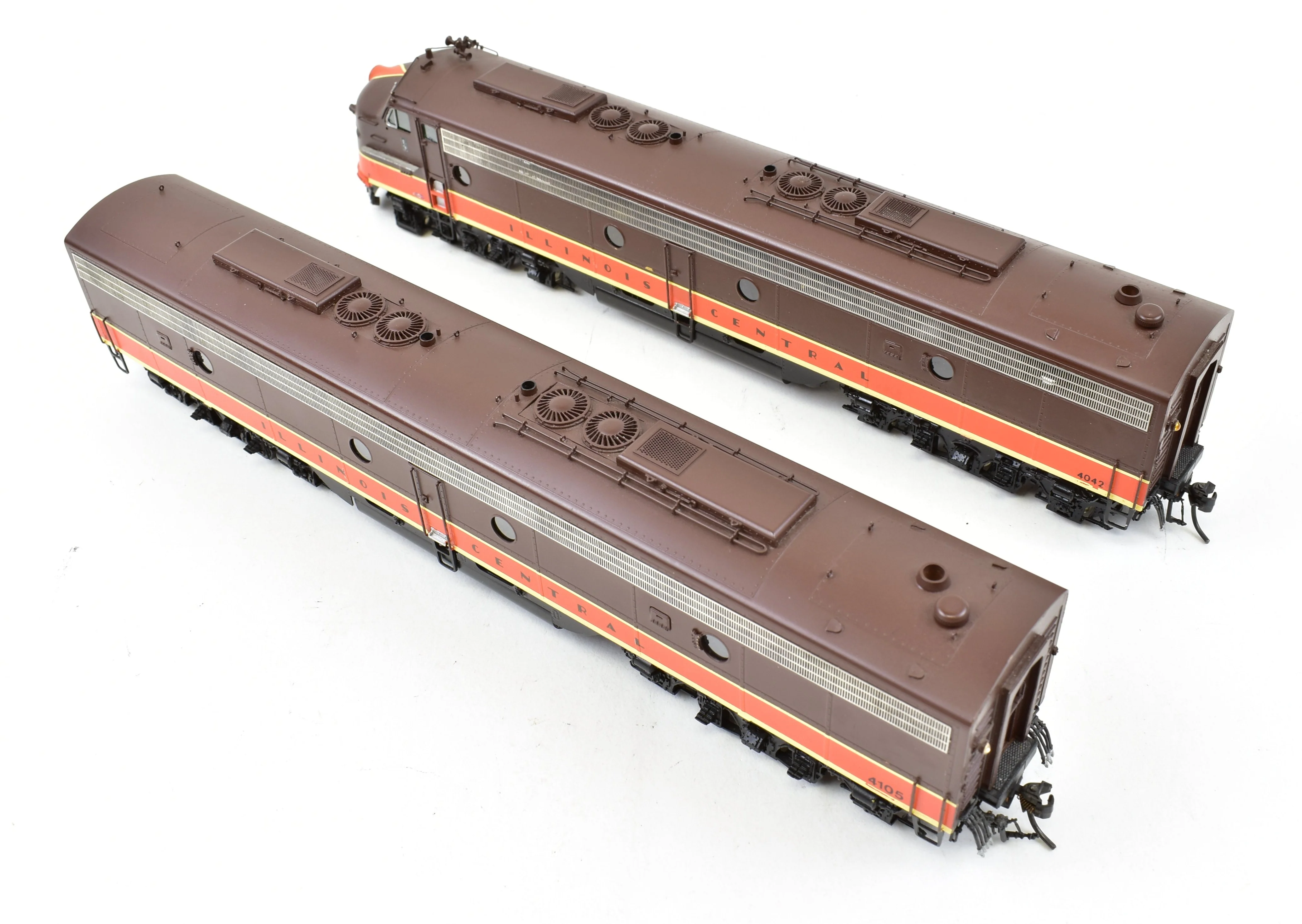 HO Brass CON OMI - Overland Models, Inc. IC - Illinois Central EMD E9-A and E8-B Set Pro Painted ReBoxx - Image 8