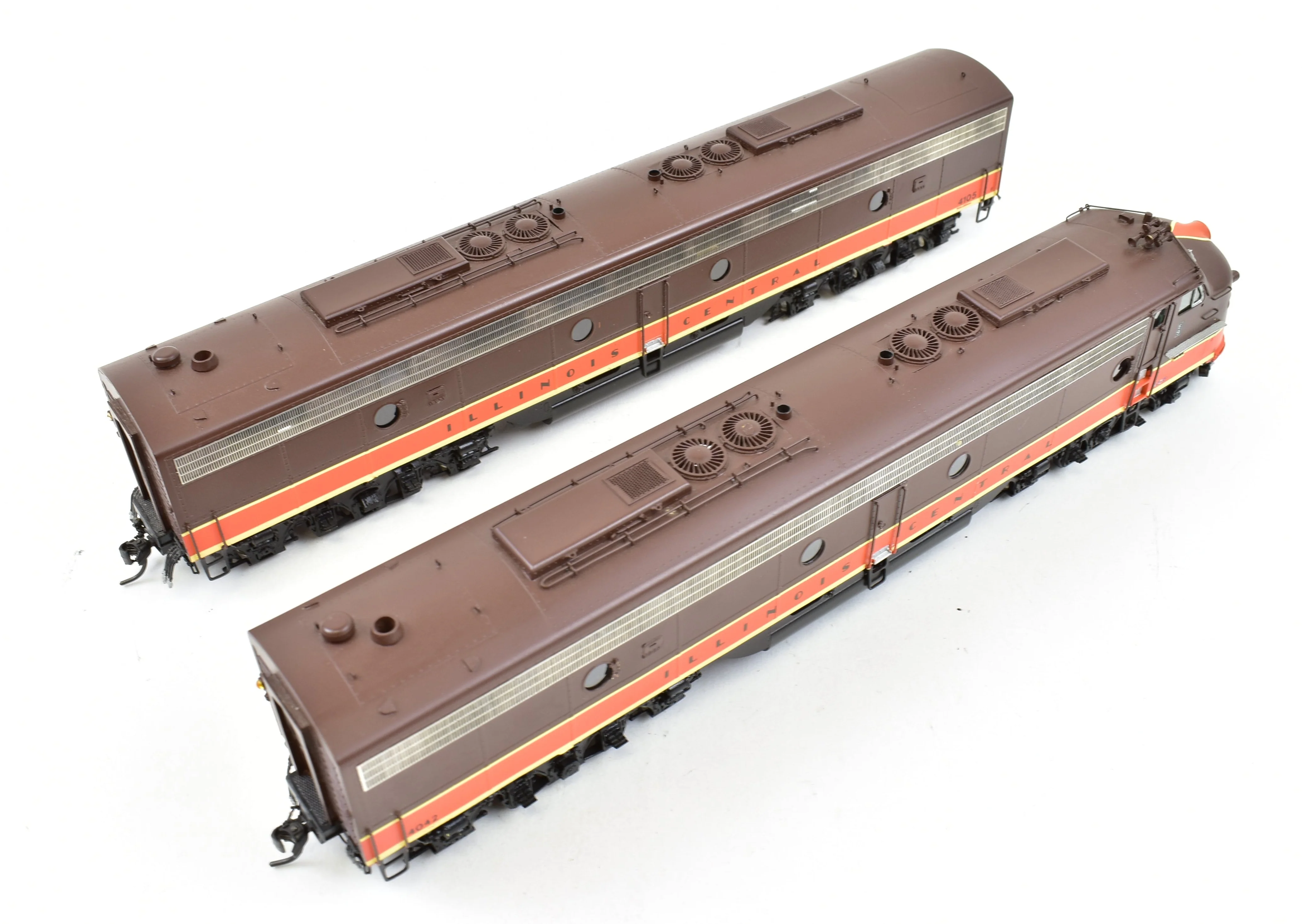 HO Brass CON OMI - Overland Models, Inc. IC - Illinois Central EMD E9-A and E8-B Set Pro Painted ReBoxx - Image 9