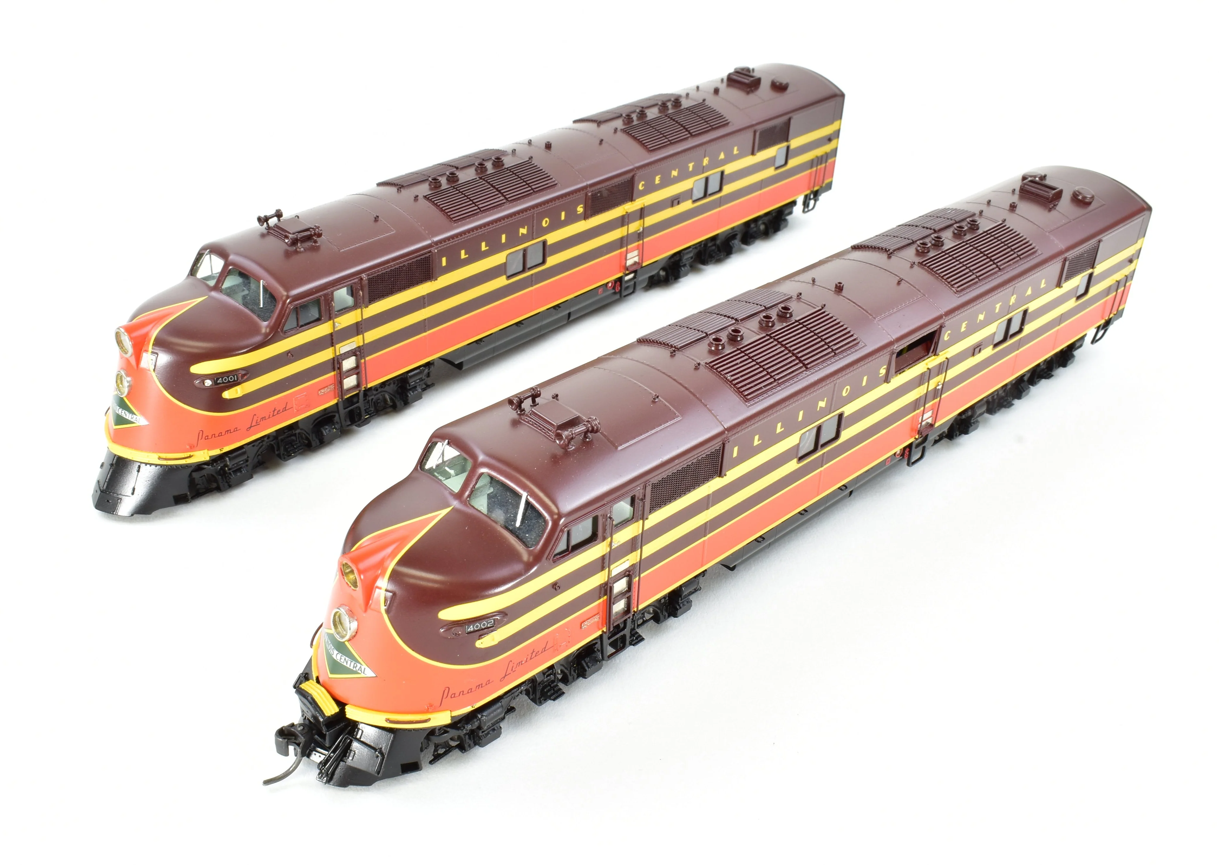 HO Brass CON Railway Classics IC - Illinois Central EMD E6AA Set 1942 "Panama Limited" F/P With ESU DCC & Sound - Image 4