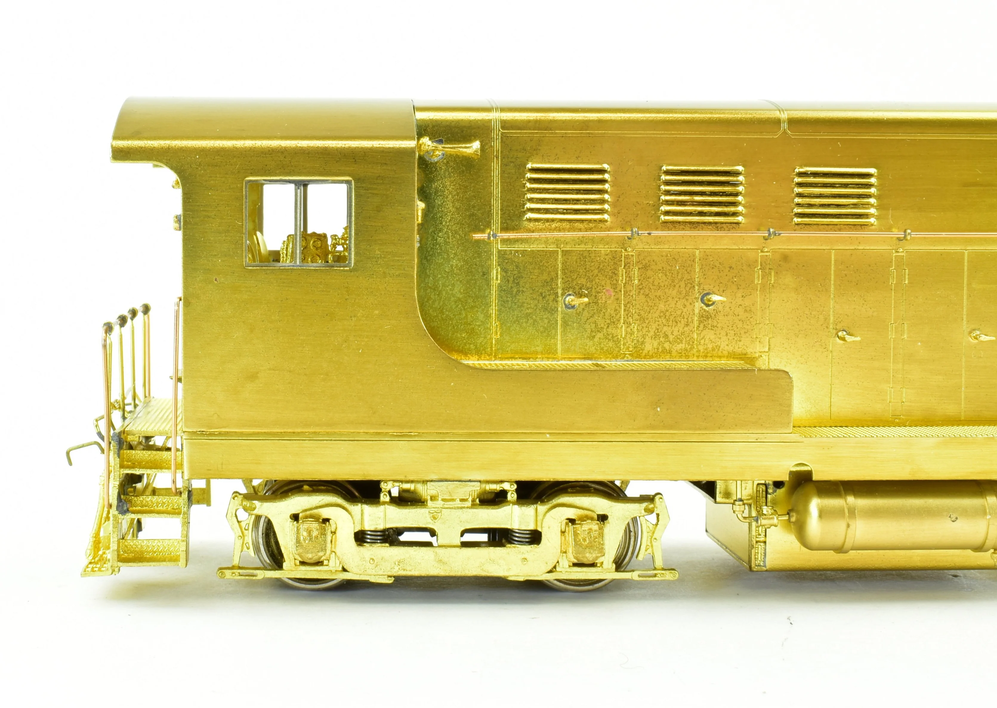 HO Brass OMI - Overland Models Inc.  ATSF/NYC- Santa Fe/New York Central Fairbanks Morse FM H-12-44 With Cab Overhang - Image 12