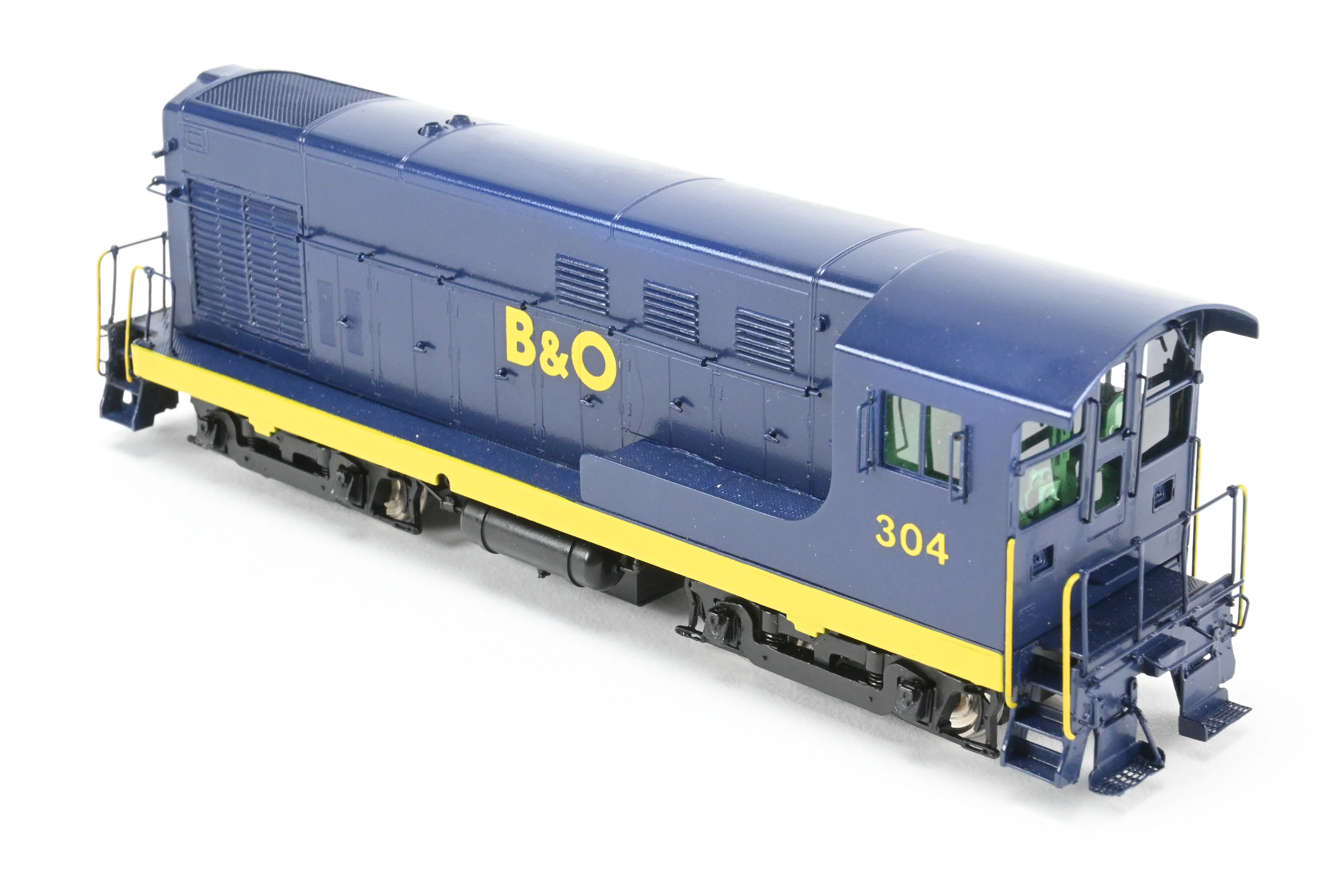 HO Brass OMI - Overland Models Inc. B&O - Baltimore & Ohio Fairbanks Morse FM H-10-44 w/Cab Overhang Custom Painted No. 304 - Image 8