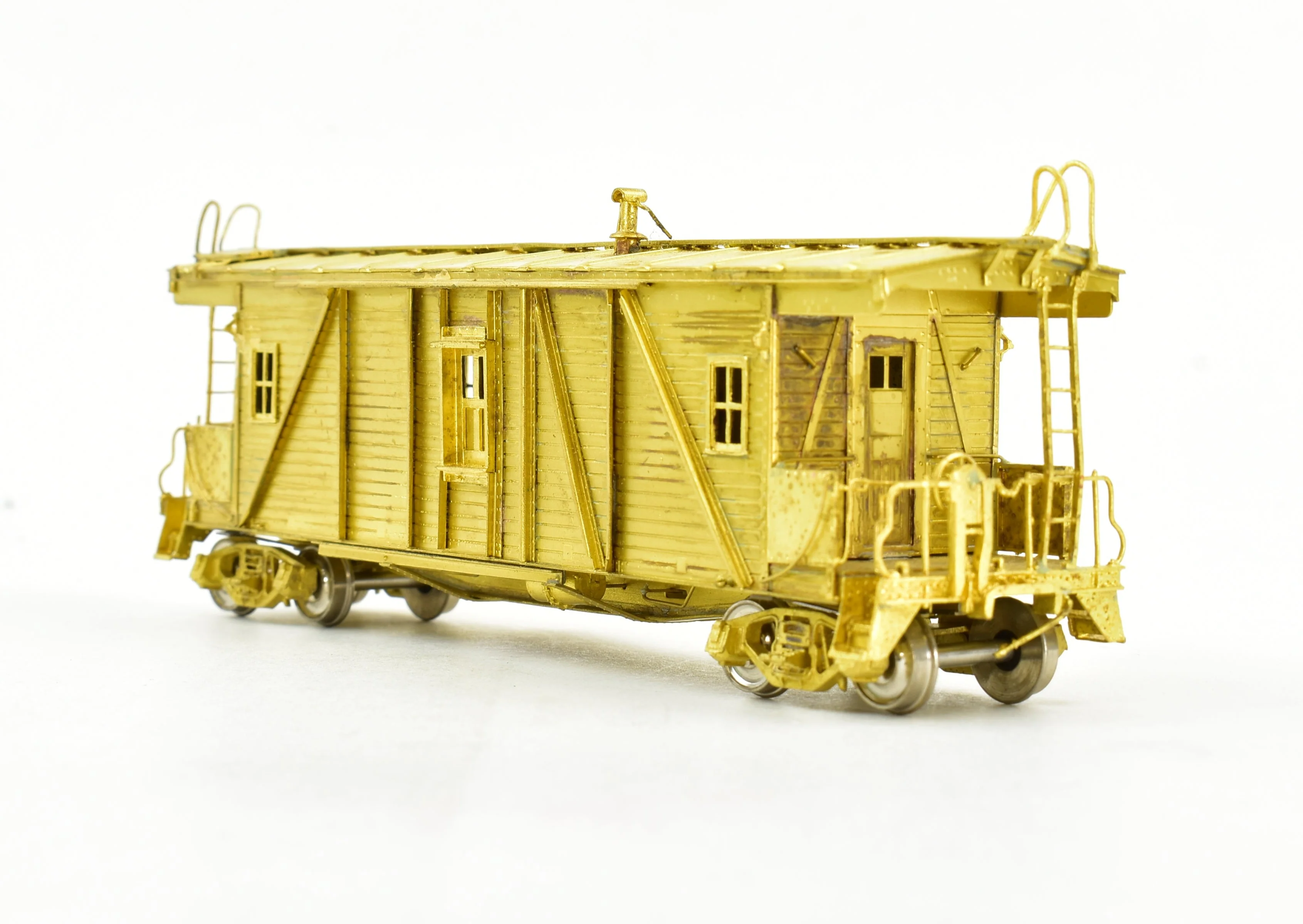 HO Brass OMI - Overland Models, Inc. IC - Illinois Central "OSB" Outside Braced Wood Caboose - Image 5