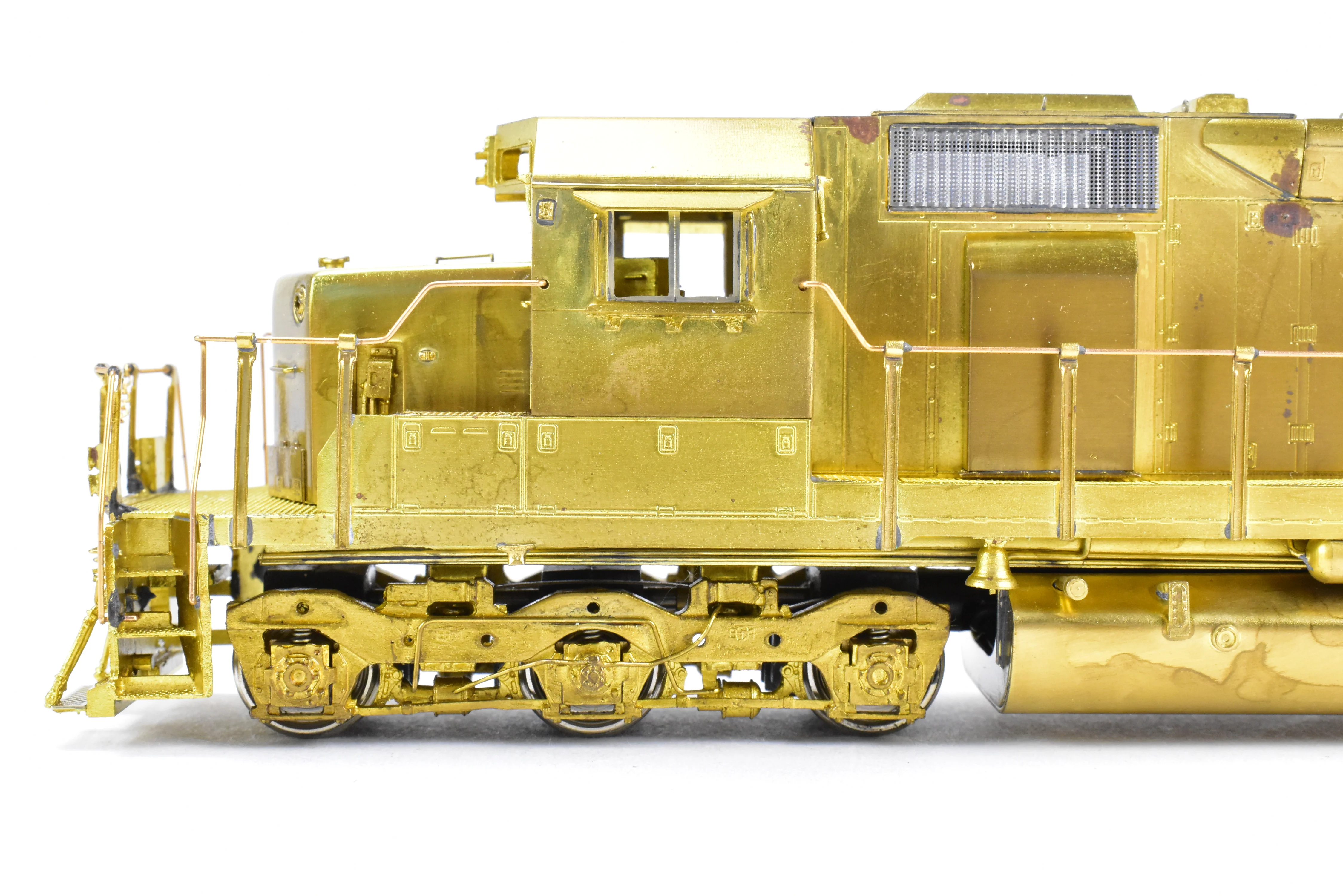 HO Brass OMI - Overland Models Inc. Various Roads EMD SD40 Low Hood, W/Dynamic Brakes, W/Low Mounted Brake Cylinders - Image 10