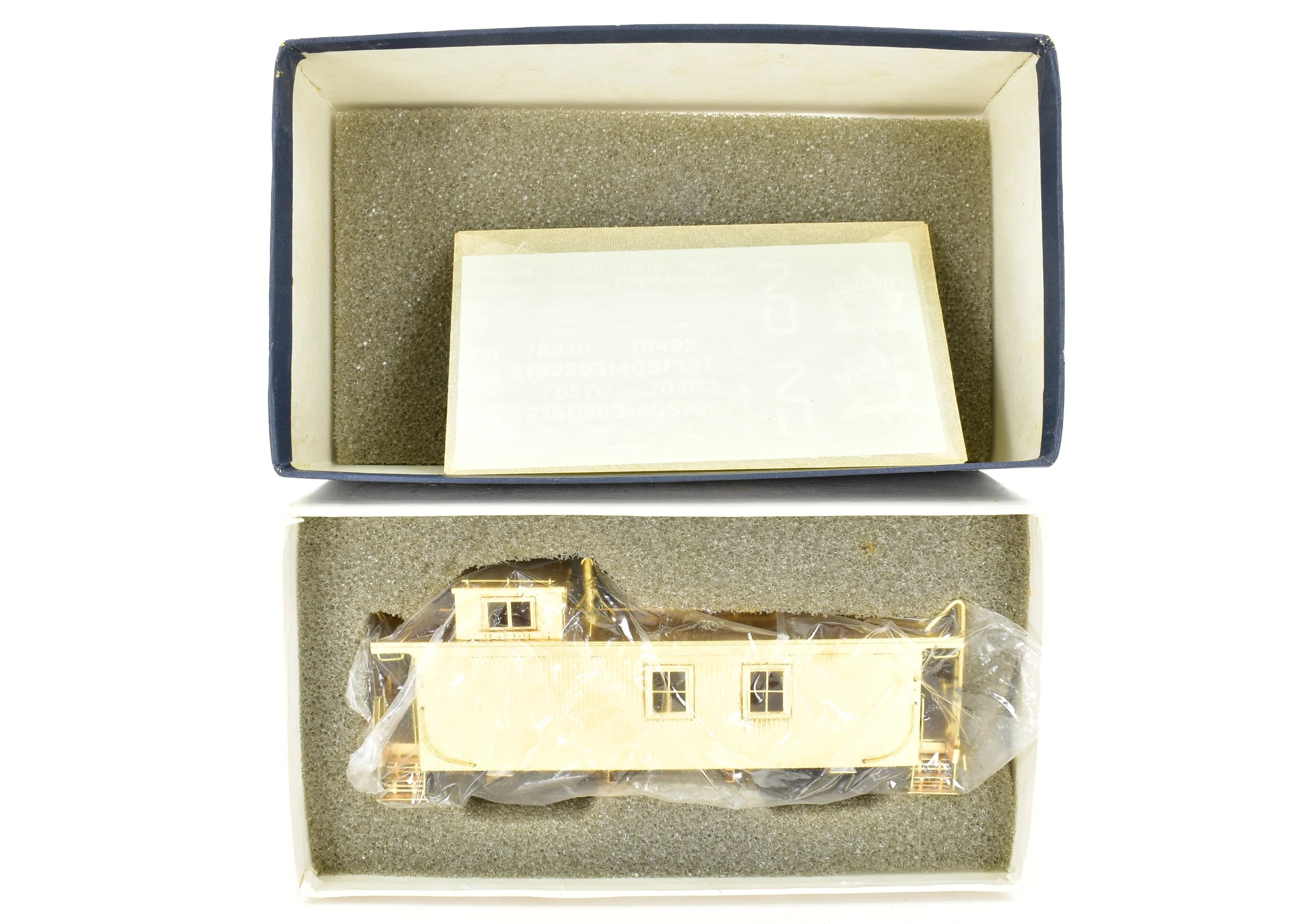 HO Brass VH - Van Hobbies CNR - Canadian National Railway Wood Caboose or Van No Trucks - Image 9