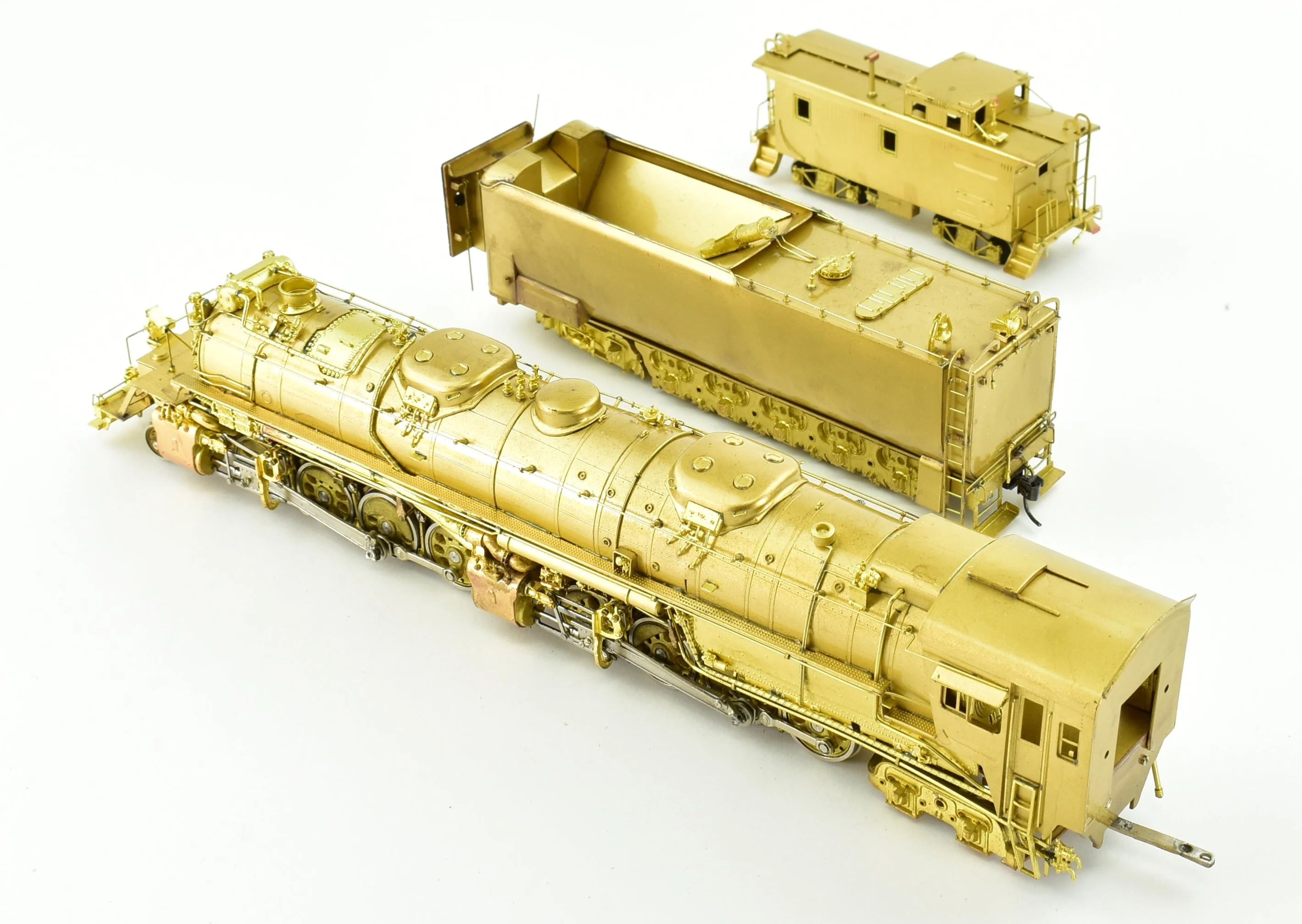 HO Brass Westside Model Co. DM&IR - Duluth, Missabe, & Iron Range 2-8-8-4 Yellowstone M-4 with Caboose - Image 9