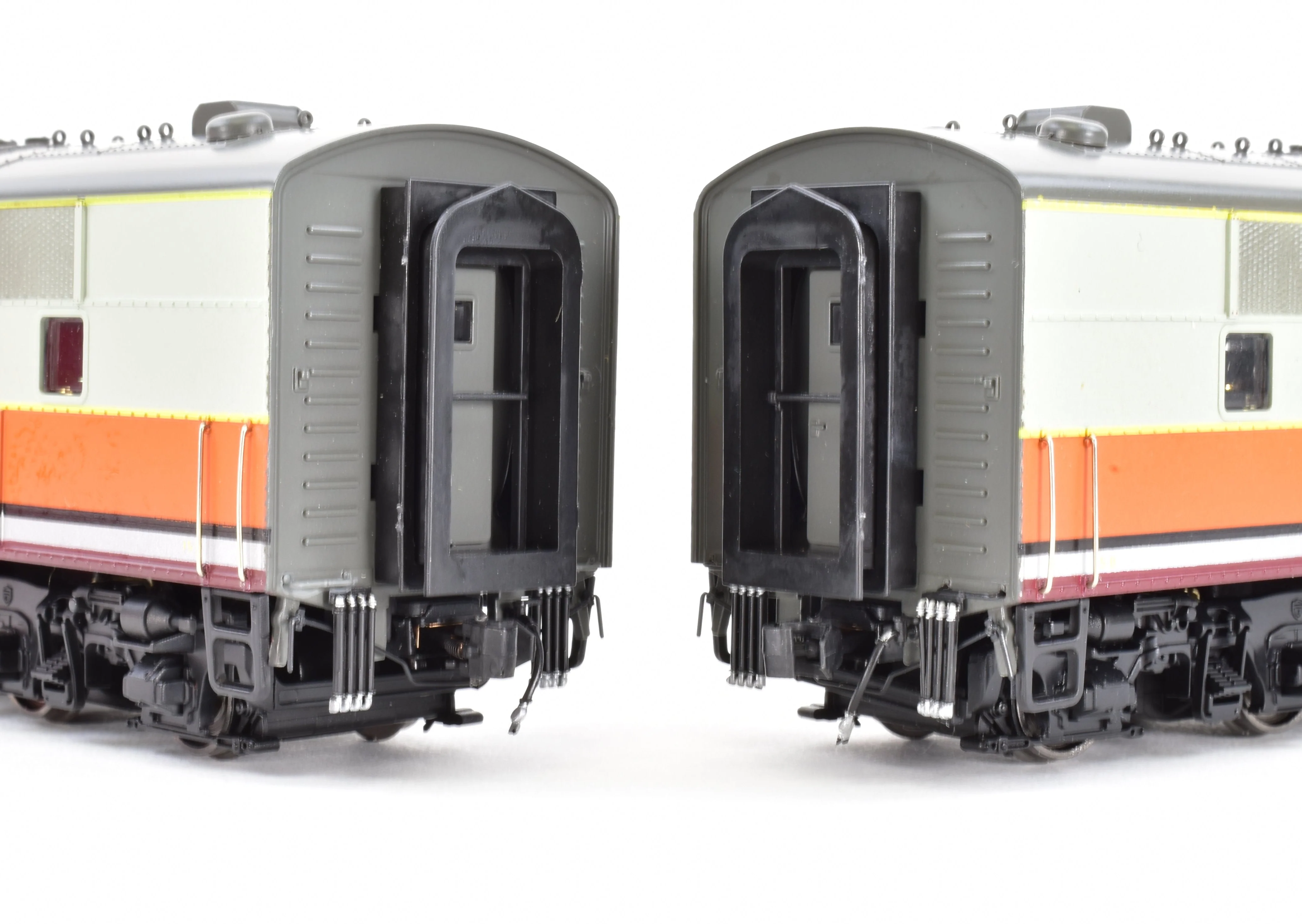 HO CON BLI - Broadway Limited Imports MILW - Milwaukee Road EMD E6A/A Set with QSI DCC and Sound - Image 12