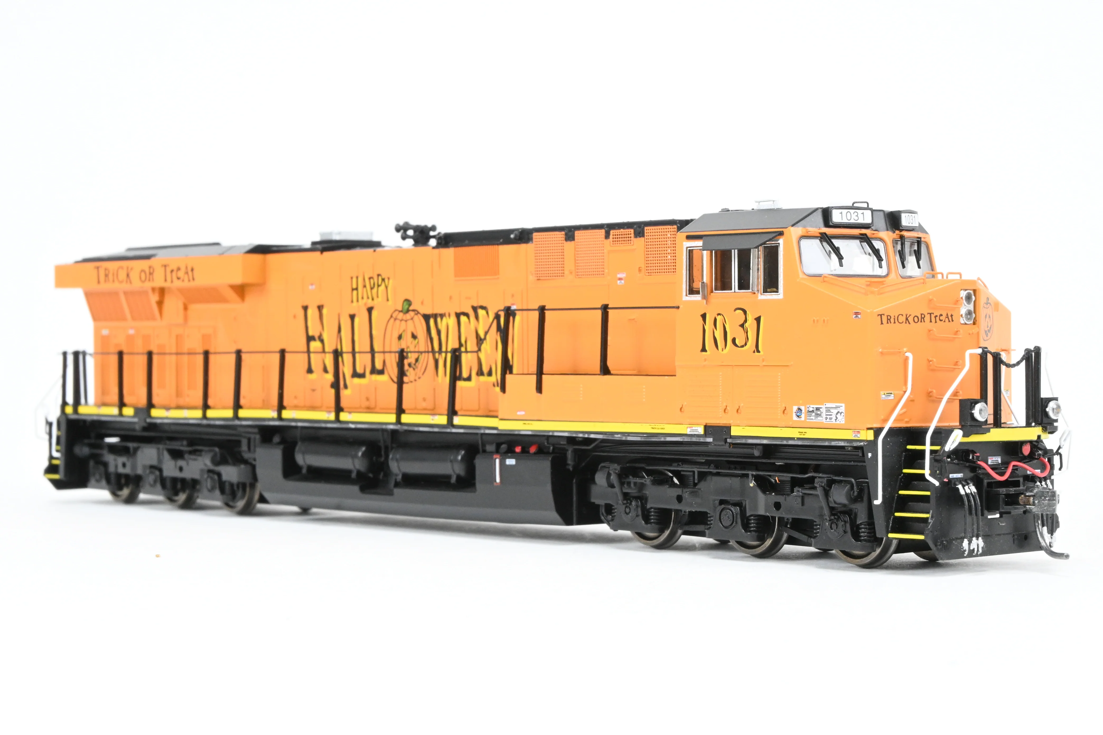 HO MTH - Mike's Train House "Halloween" #1031 ES44AC With Proto-Sound 3.0/DCC - Image 4