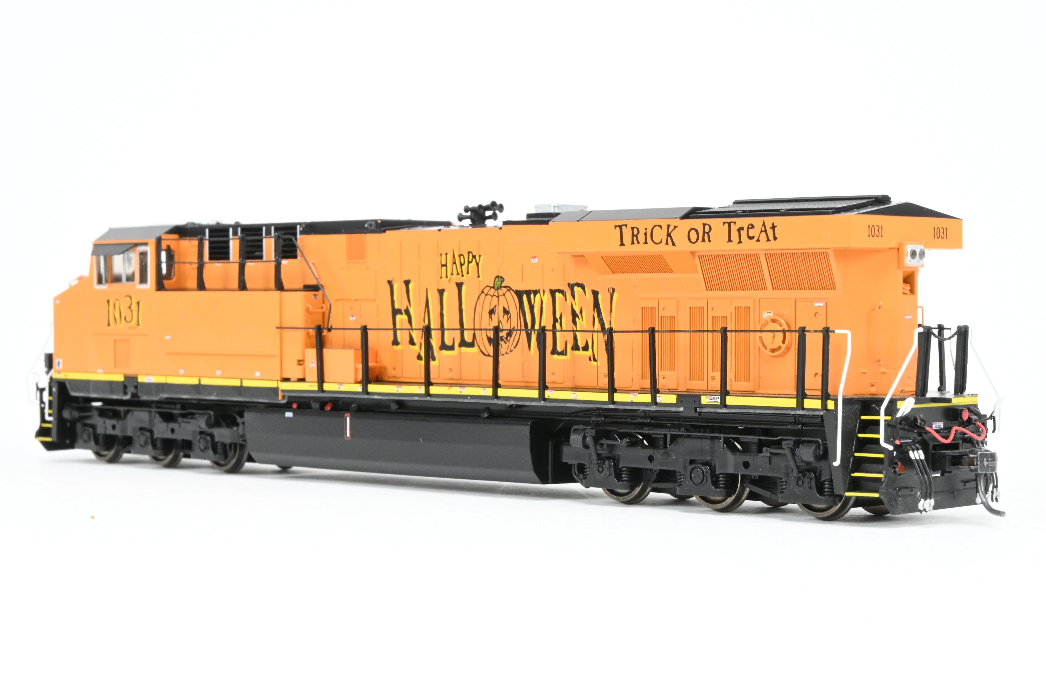 HO MTH - Mike's Train House "Halloween" #1031 ES44AC With Proto-Sound 3.0/DCC - Image 5