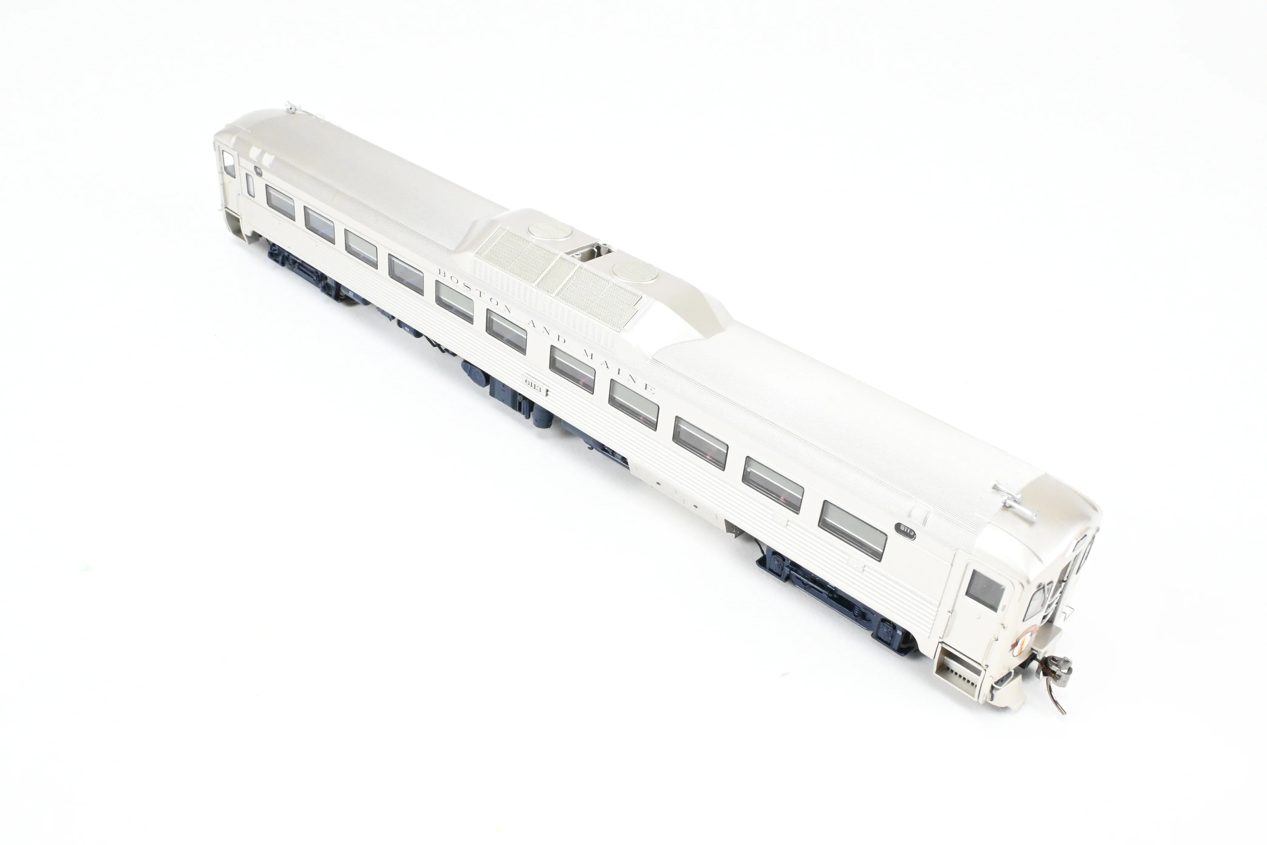 HO Rapido Trains, Inc. B&M – Boston & Maine Budd RDC-1 Car Minuteman Scheme w/ ESU DCC and Sound - Image 9