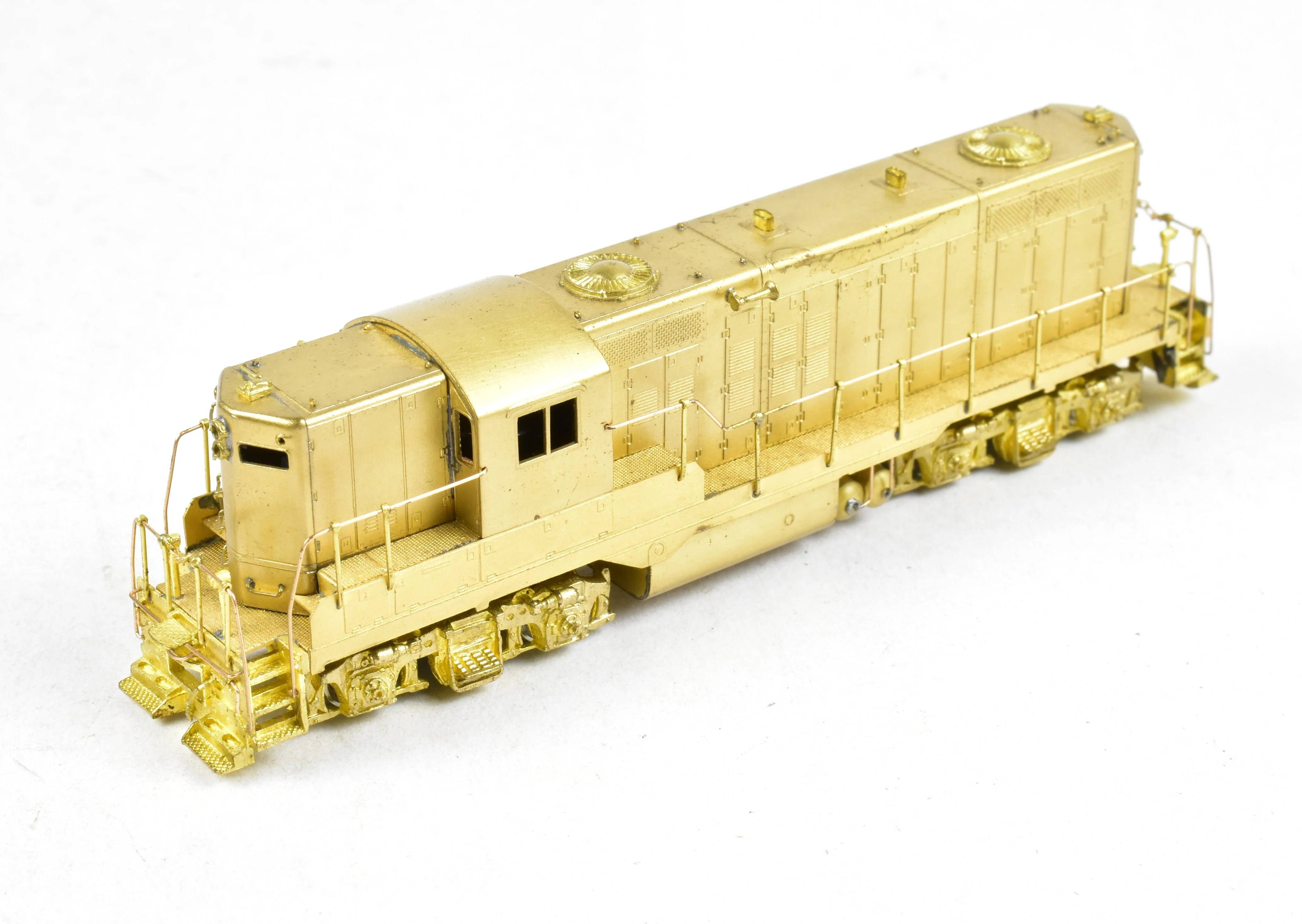 N Brass Hallmark Models Various Roads EMD GP-9 Standard Version with Removable Dynamic Brakes - Image 8