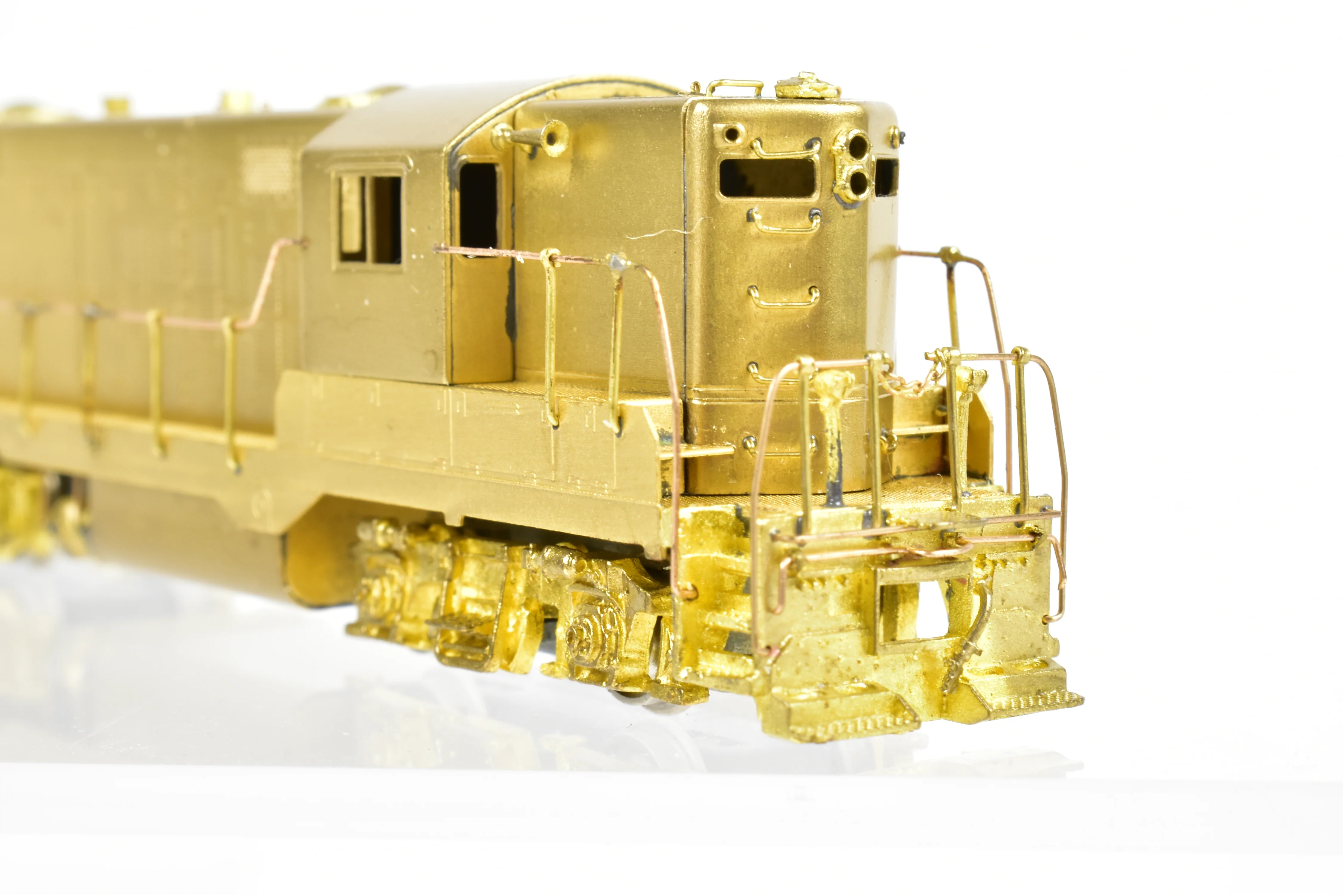 N Brass Hallmark Models Various Roads EMD GP-9 Standard Version with Removable Dynamic Brakes - Image 11