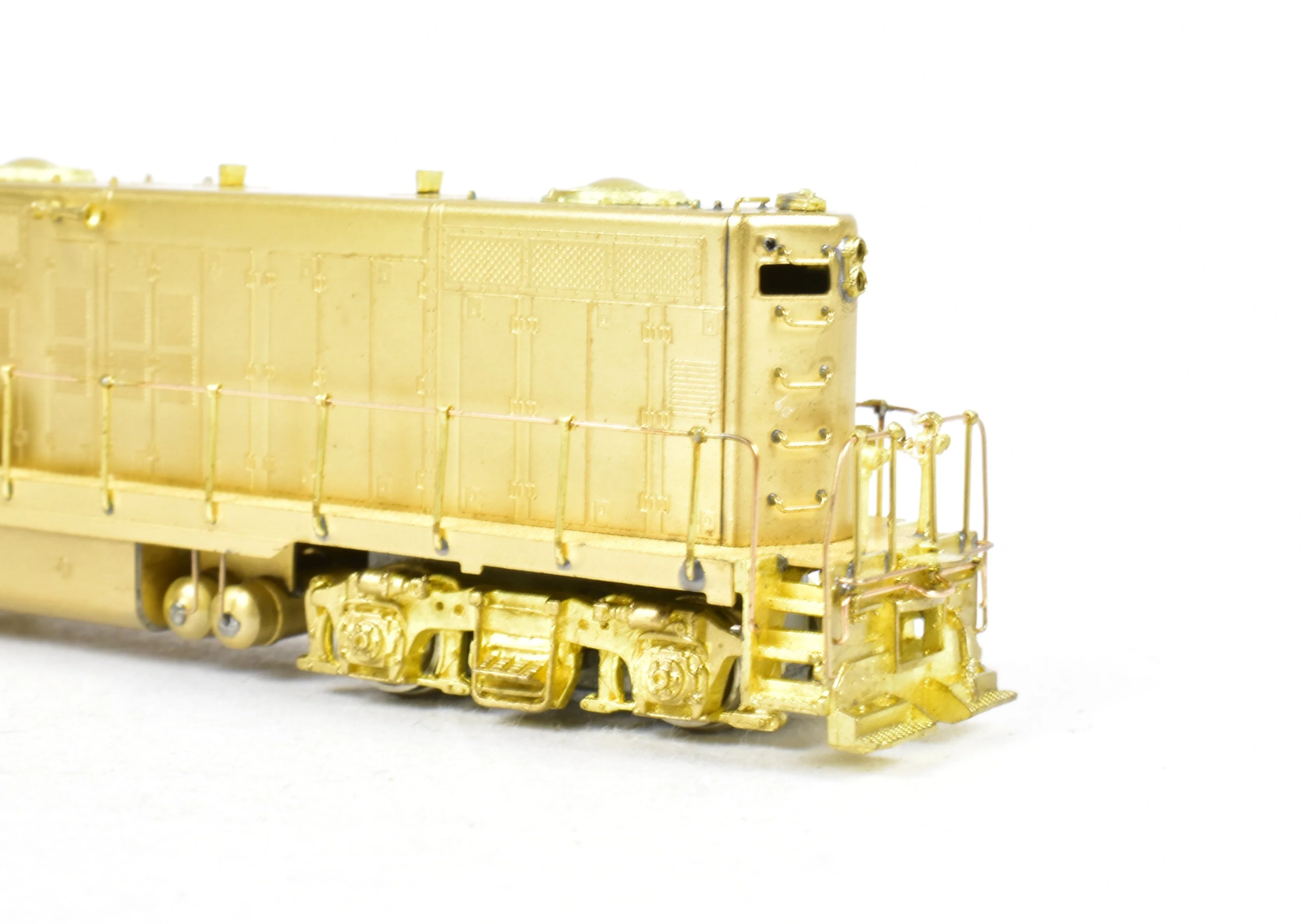 N Brass Hallmark Models Various Roads EMD GP-9 Standard Version with Removable Dynamic Brakes - Image 14