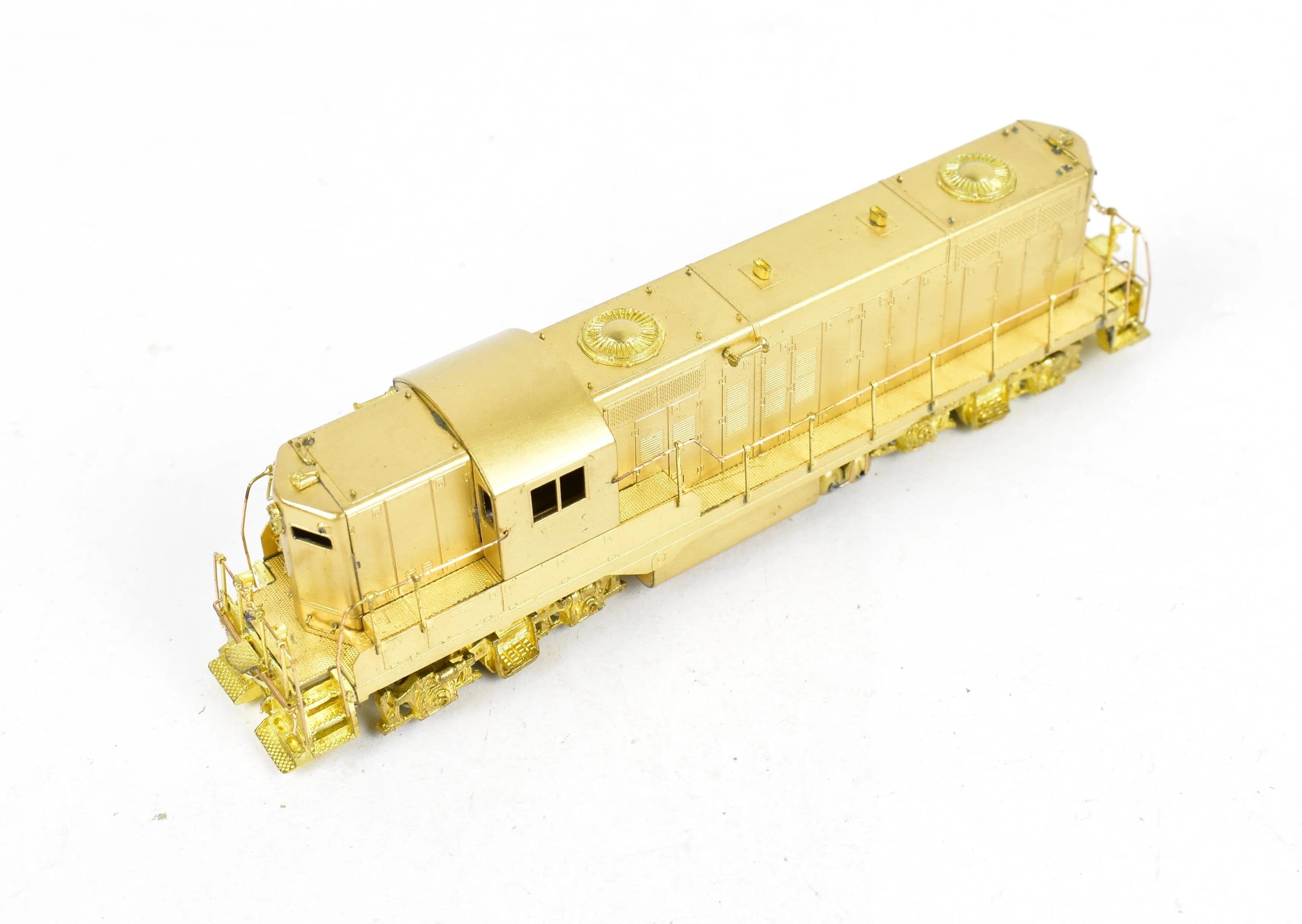 N Brass Hallmark Models Various Roads EMD GP-9 Standard Version with Removable Dynamic Brakes - Image 5